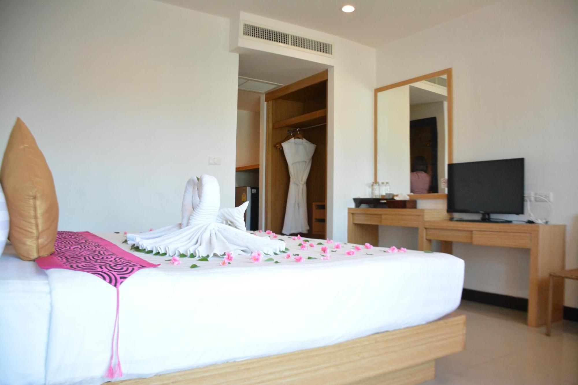 Zephyr Grand Hotel Patong Εξωτερικό φωτογραφία