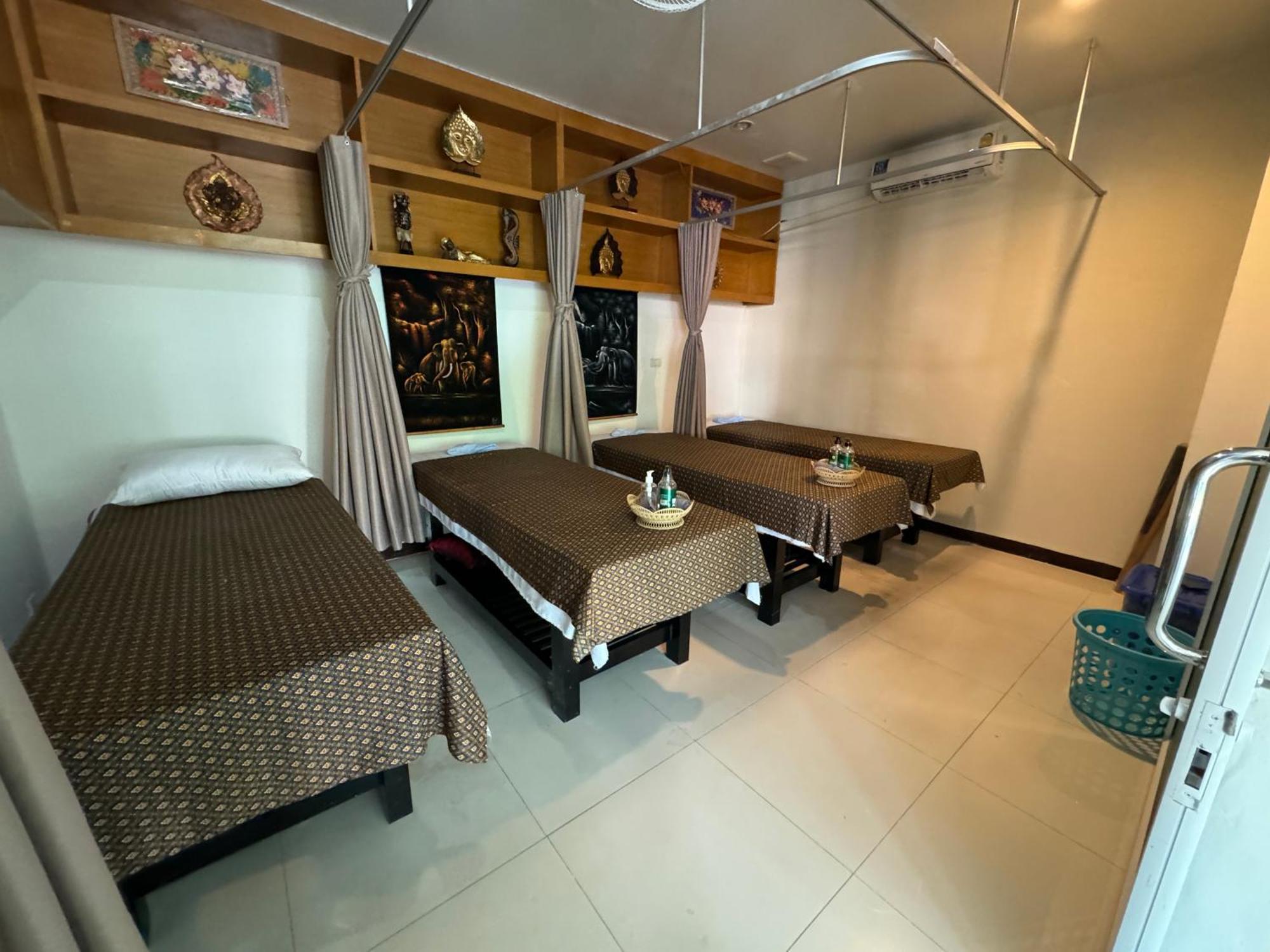 Zephyr Grand Hotel Patong Εξωτερικό φωτογραφία