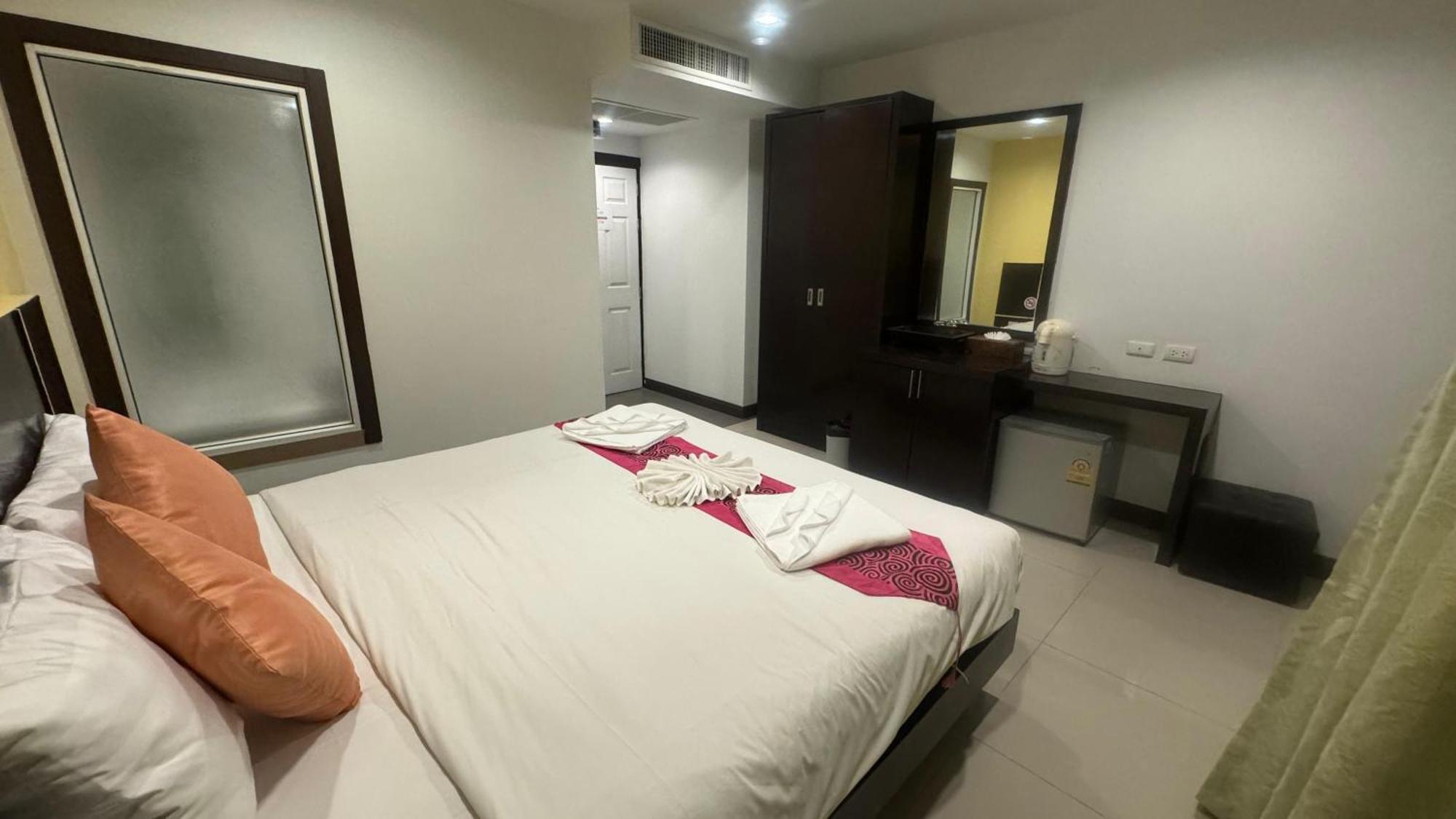 Zephyr Grand Hotel Patong Εξωτερικό φωτογραφία